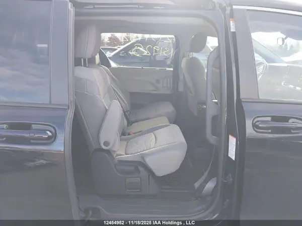 5TDGRKEC4NS131925 2022 TOYOTA SIENNA - Image 8