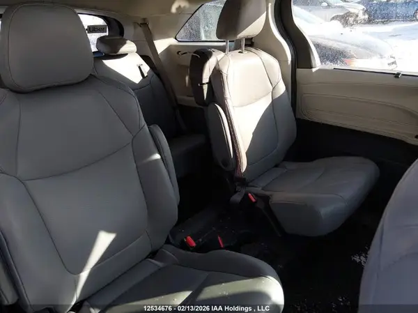 5TDGRKEC4RS201087 2024 TOYOTA SIENNA - Image 8