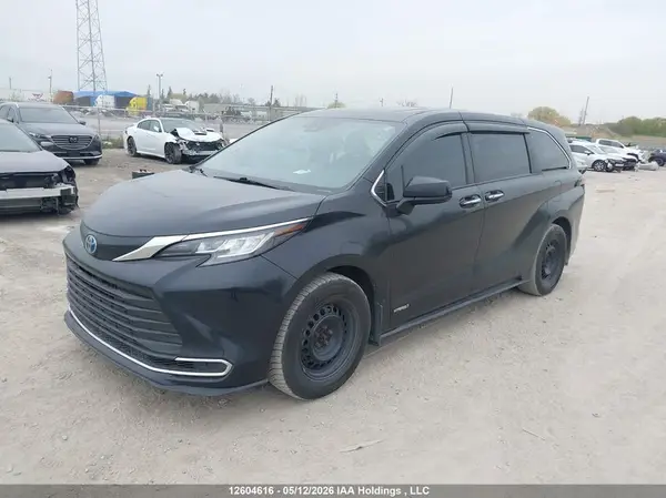 5TDGRKEC5MS028060 2021 TOYOTA SIENNA - Image 2