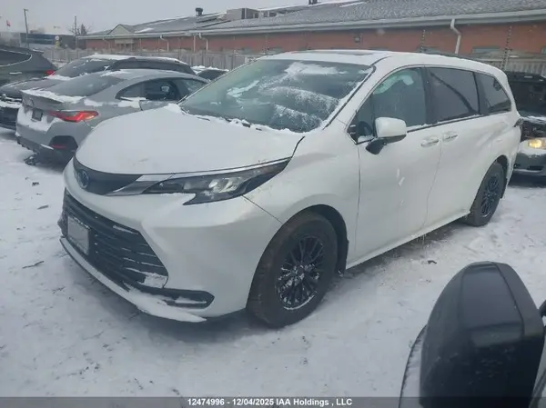 5TDGRKEC5SS234721 2025 TOYOTA SIENNA - Image 2