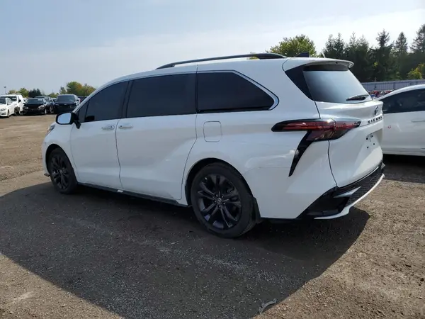 5TDGRKEC6RS219218 2024 TOYOTA SIENNA - Image 2