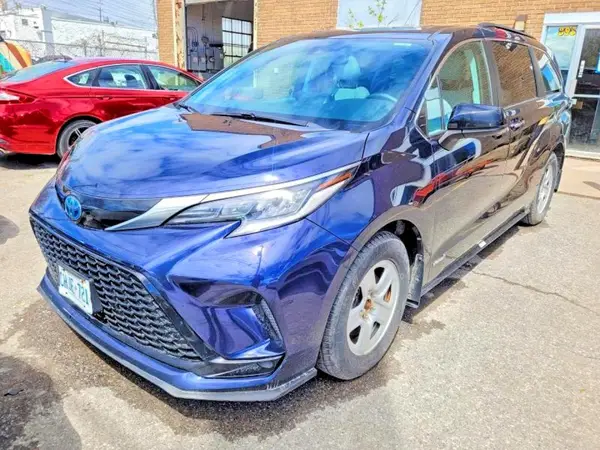 5TDGRKEC7MS018548 2021 TOYOTA SIENNA - Image 2