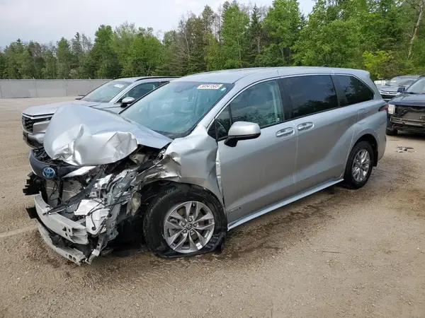 5TDGRKEC7MS071721 2021 TOYOTA SIENNA - Image 1