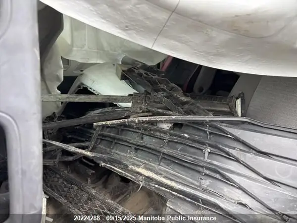 5TDGRKEC7NS076001 2022 TOYOTA SIENNA - Image 8