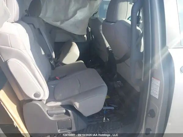5TDGRKEC7RS214786 2024 TOYOTA SIENNA - Image 8