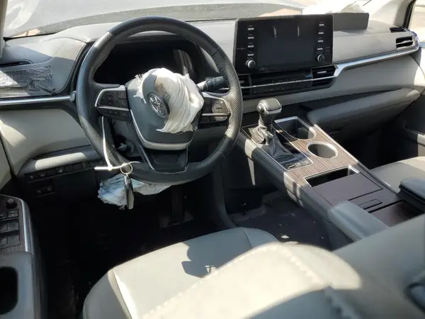 5TDGRKEC8MS058721 2021 TOYOTA SIENNA - Image 8
