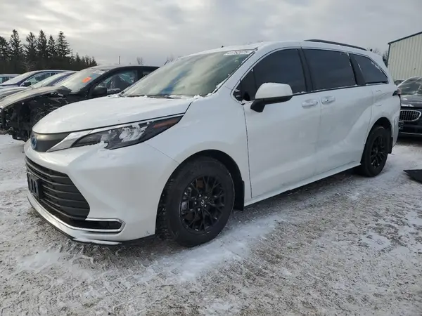 5TDGRKEC8RS223433 2024 TOYOTA SIENNA - Image 1