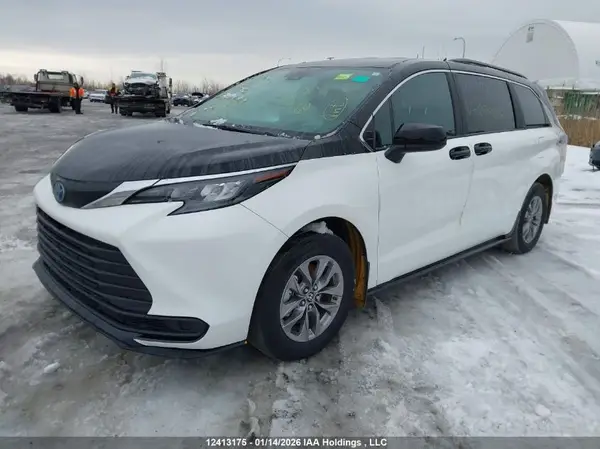 5TDGRKEC8SS255398 2025 TOYOTA SIENNA - Image 2