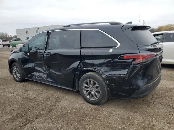 5TDGRKEC9NS134643 2022 TOYOTA SIENNA - Image 2