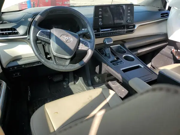 5TDGRKECXMS001825 2021 TOYOTA SIENNA - Image 8
