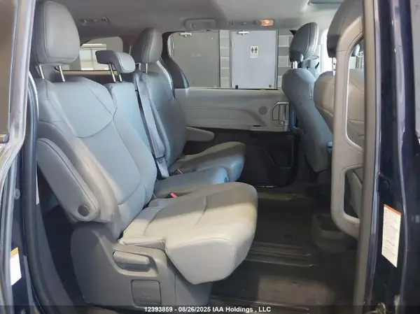 5TDGRKECXMS039684 2021 TOYOTA SIENNA - Image 8