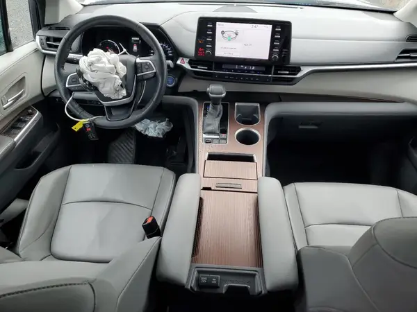 5TDGRKECXNS126860 2022 TOYOTA SIENNA - Image 8