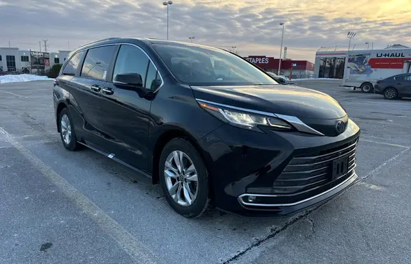 5TDGSKFC2NS073512 2022 TOYOTA SIENNA - Image 2
