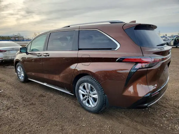 5TDGSKFC3PS084439 2023 TOYOTA SIENNA - Image 2