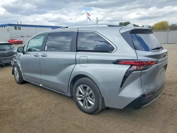 5TDGSKFC4SS222577 2025 TOYOTA SIENNA - Image 2