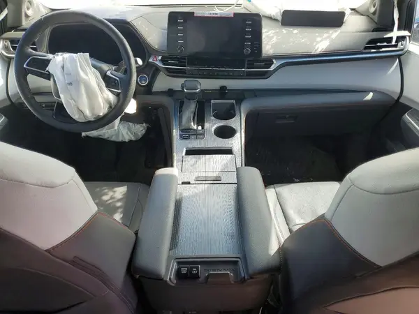 5TDGSKFC5RS130582 2024 TOYOTA SIENNA - Image 8