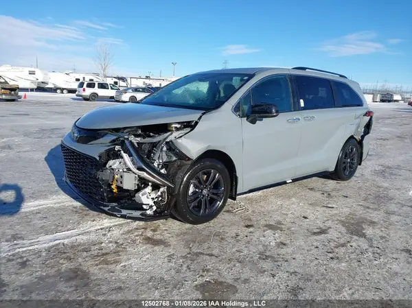 5TDGSKFC5RS153473 2024 TOYOTA SIENNA - Image 2