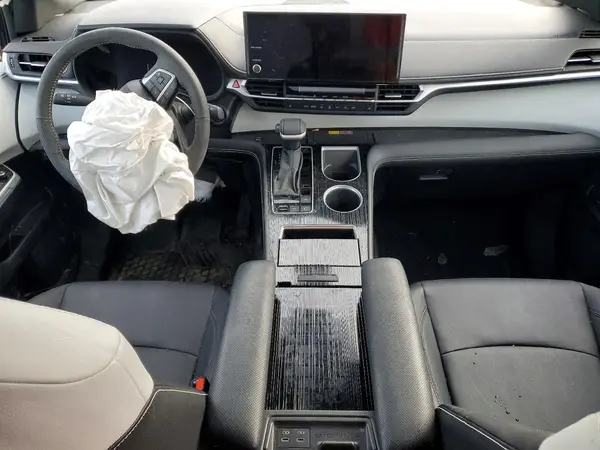 5TDGSKFC5SS197222 2025 TOYOTA SIENNA - Image 8