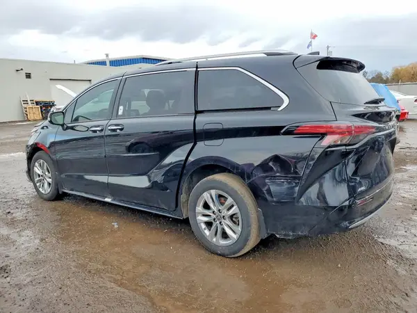 5TDGSKFC6RS138982 2024 TOYOTA SIENNA - Image 2