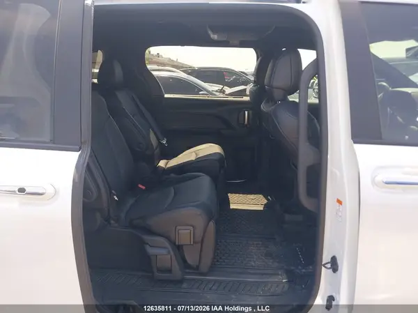 5TDGSKFC6SS225576 2025 TOYOTA SIENNA - Image 8