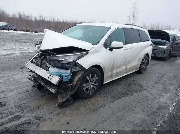 5TDGSKFC7NS041719 2022 TOYOTA SIENNA - Image 2
