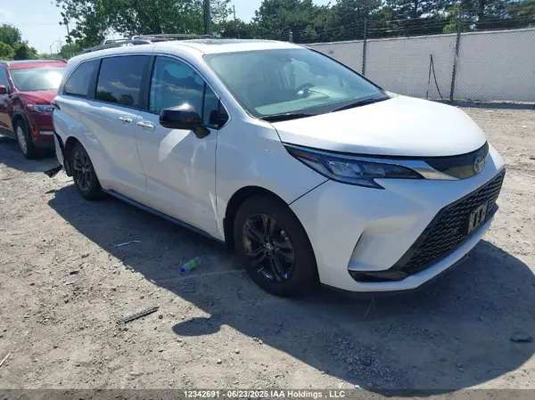 5TDGSKFC8RS141348 2024 TOYOTA SIENNA - Image 1