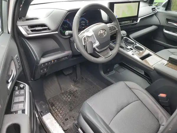 5TDGSKFC8SS157829 2025 TOYOTA SIENNA - Image 8