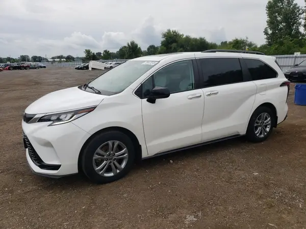 5TDGSKFC9NS045836 2022 TOYOTA SIENNA - Image 1