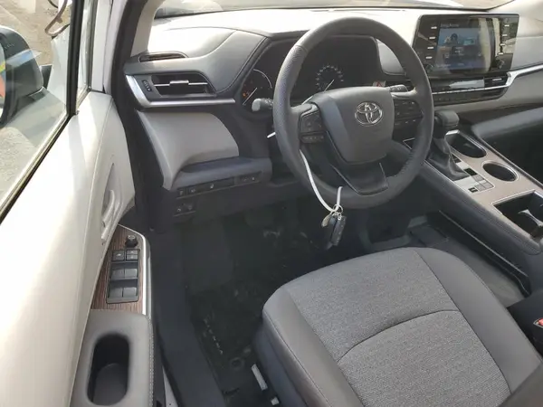 5TDGSKFCXRS135597 2024 TOYOTA SIENNA - Image 8