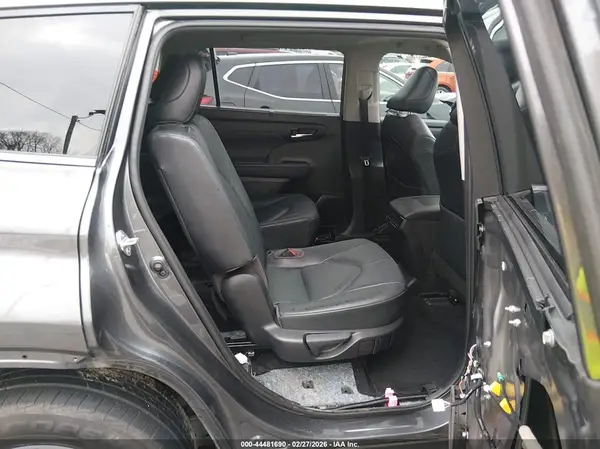 5TDGZRAH0LS024880 2020 TOYOTA HIGHLANDER - Image 8