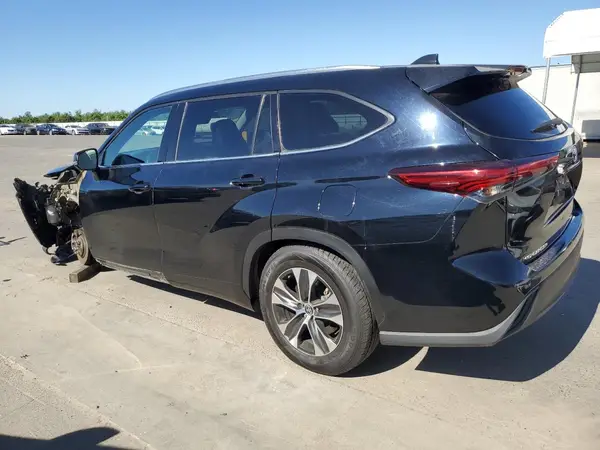 5TDGZRAH0LS501713 2020 TOYOTA HIGHLANDER - Image 2