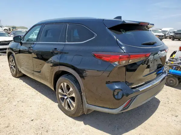 5TDGZRAH0LS501856 2020 TOYOTA HIGHLANDER - Image 2