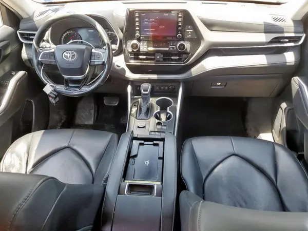 5TDGZRAH0LS501856 2020 TOYOTA HIGHLANDER - Image 8