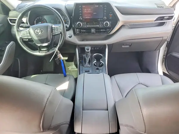 5TDGZRAH0LS504272 2020 TOYOTA HIGHLANDER - Image 8