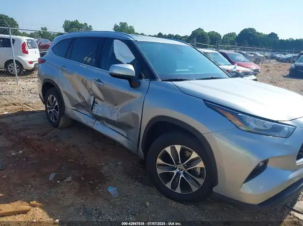 5TDGZRAH0LS514140 2020 TOYOTA HIGHLANDER - Image 1