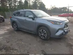 5TDGZRAH0MS031975 2021 TOYOTA HIGHLANDER