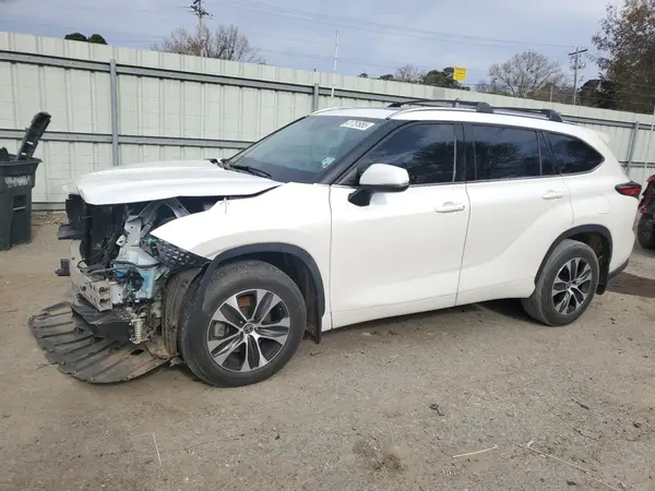5TDGZRAH0MS032169 2021 TOYOTA HIGHLANDER - Image 1