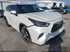 5TDGZRAH0MS051031 2021 TOYOTA HIGHLANDER