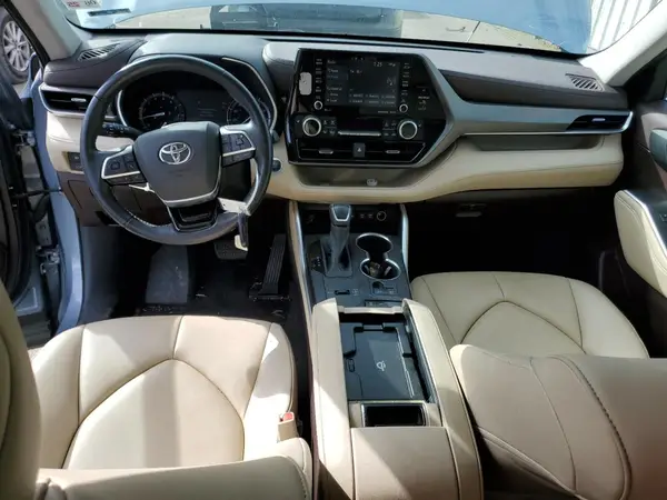 5TDGZRAH0MS068718 2021 TOYOTA HIGHLANDER - Image 8