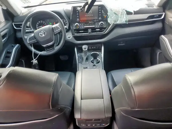 5TDGZRAH0MS088080 2021 TOYOTA HIGHLANDER - Image 8