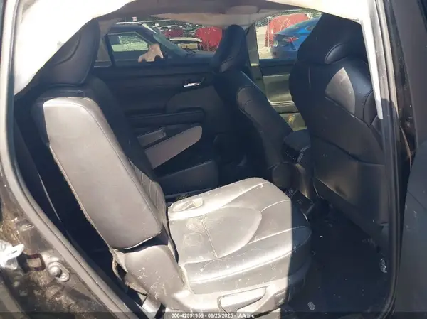 5TDGZRAH0NS093376 2022 TOYOTA HIGHLANDER - Image 8