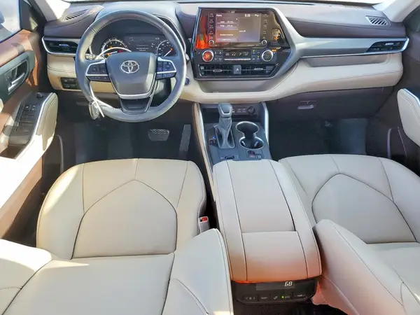 5TDGZRAH0NS110967 2022 TOYOTA HIGHLANDER - Image 8