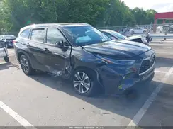 5TDGZRAH0NS139854 2022 TOYOTA HIGHLANDER
