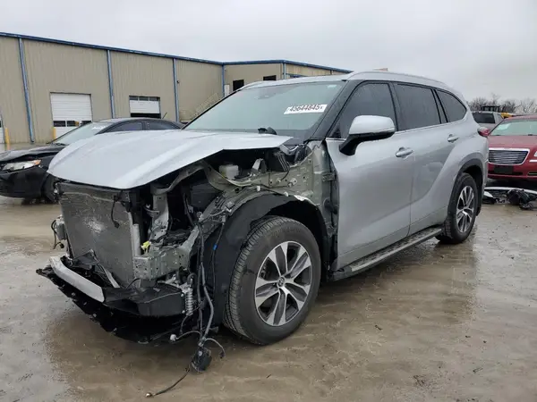 5TDGZRAH0NS143225 2022 TOYOTA HIGHLANDER - Image 1