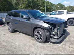 5TDGZRAH0NS545102 2022 TOYOTA HIGHLANDER