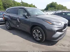 5TDGZRAH0NS554530 2022 TOYOTA HIGHLANDER