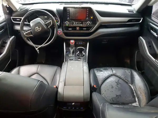 5TDGZRAH0NS558433 2022 TOYOTA HIGHLANDER - Image 8