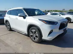 5TDGZRAH0NS560103 2022 TOYOTA HIGHLANDER