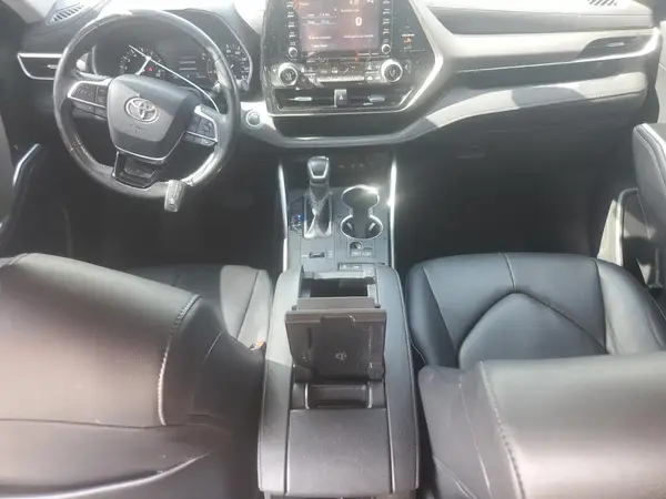 5TDGZRAH1LS011121 2020 TOYOTA HIGHLANDER - Image 8