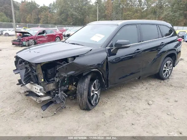 5TDGZRAH1LS013550 2020 TOYOTA HIGHLANDER - Image 2